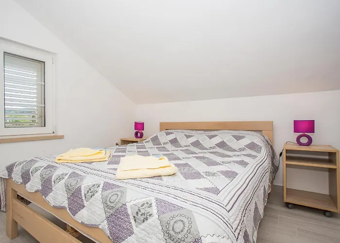 Ante Nobilo Lumbarda