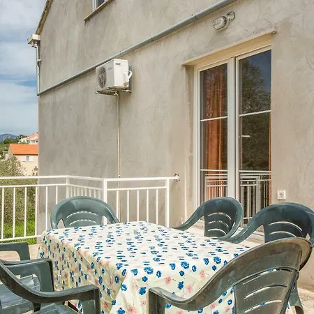 Ante Nobilo Aparthotel *